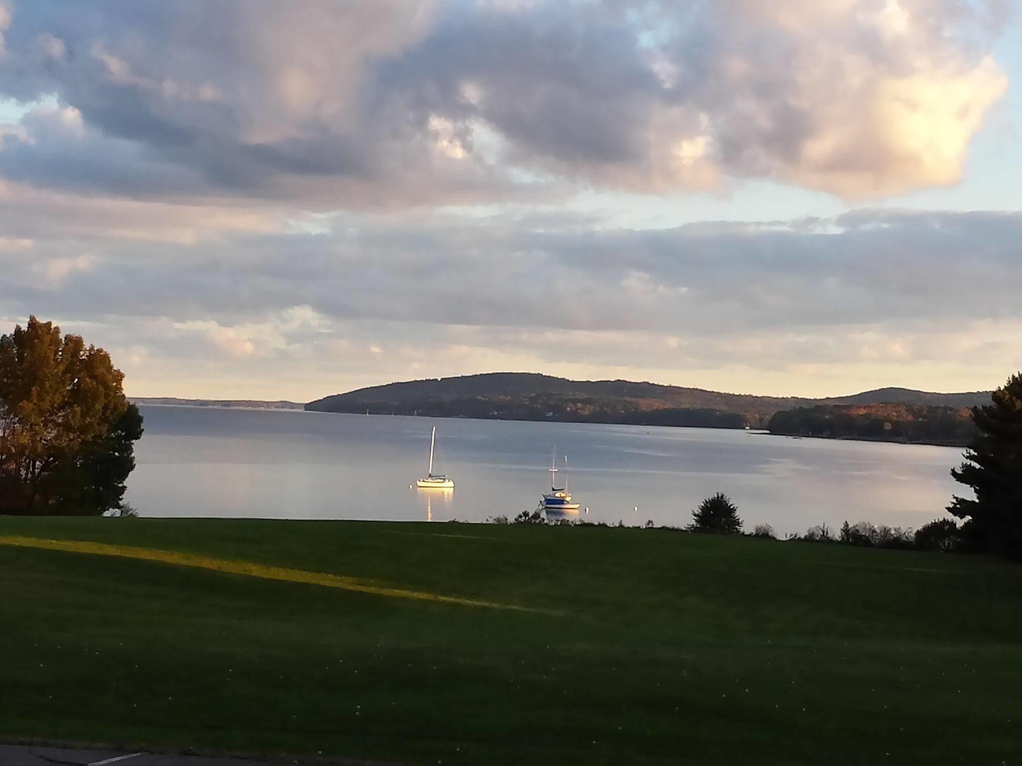 Belfast Harbor Inn Exterior foto